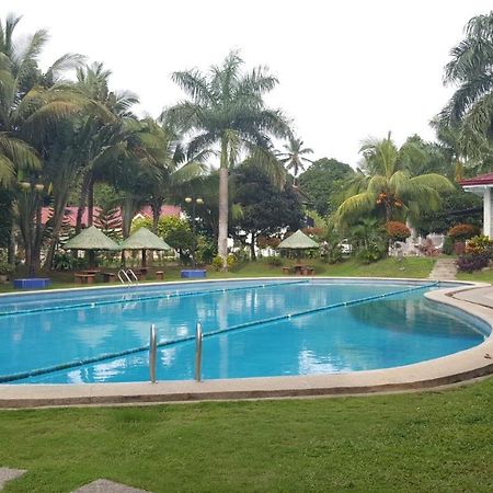 Phil Oasis Hotel & Resort Silang Exteriér fotografie